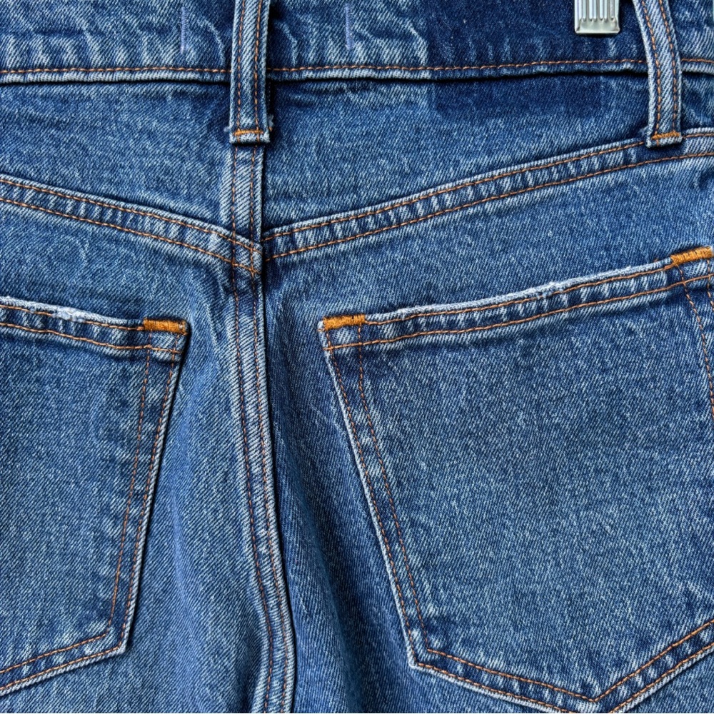 Abercrombie & Fitch Ultra High Rise 90s Straight Jean | Medium Raw Hem | NWOT - Picture 9 of 13